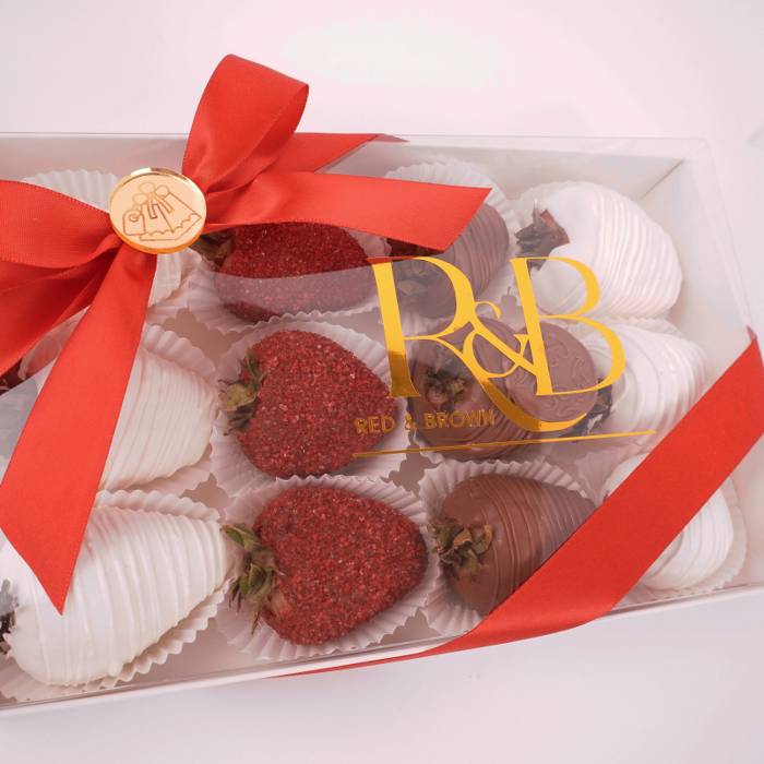 Luxury Strawberry box 16 - Image 4