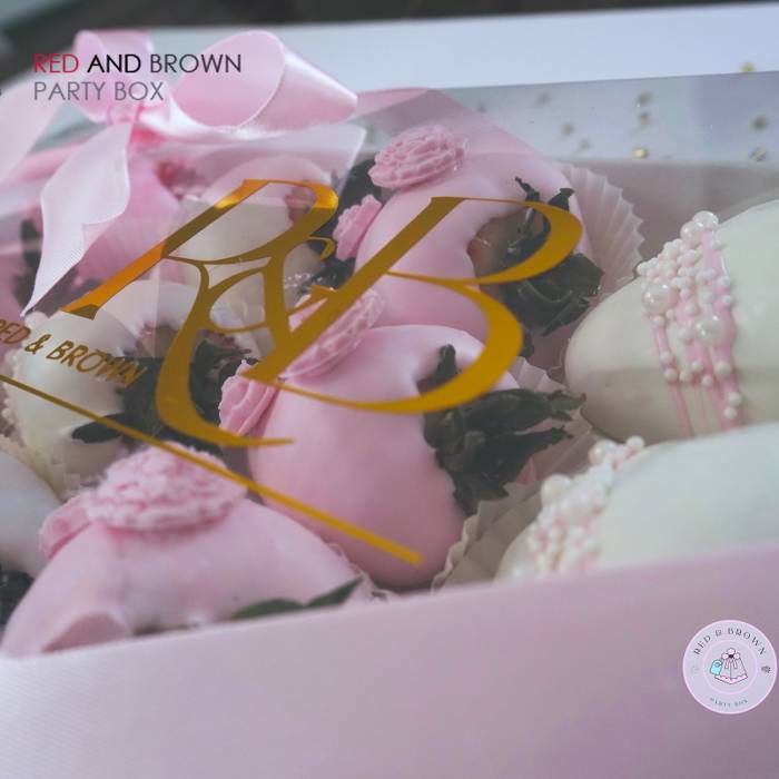 Luxury Strawberry box 16 - Image 2